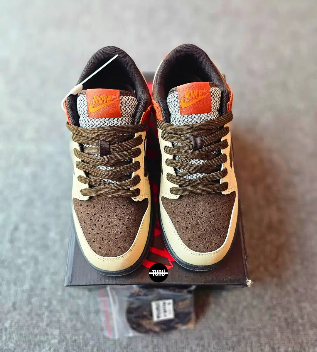 SB Dunk Low Red Panda - Image 6