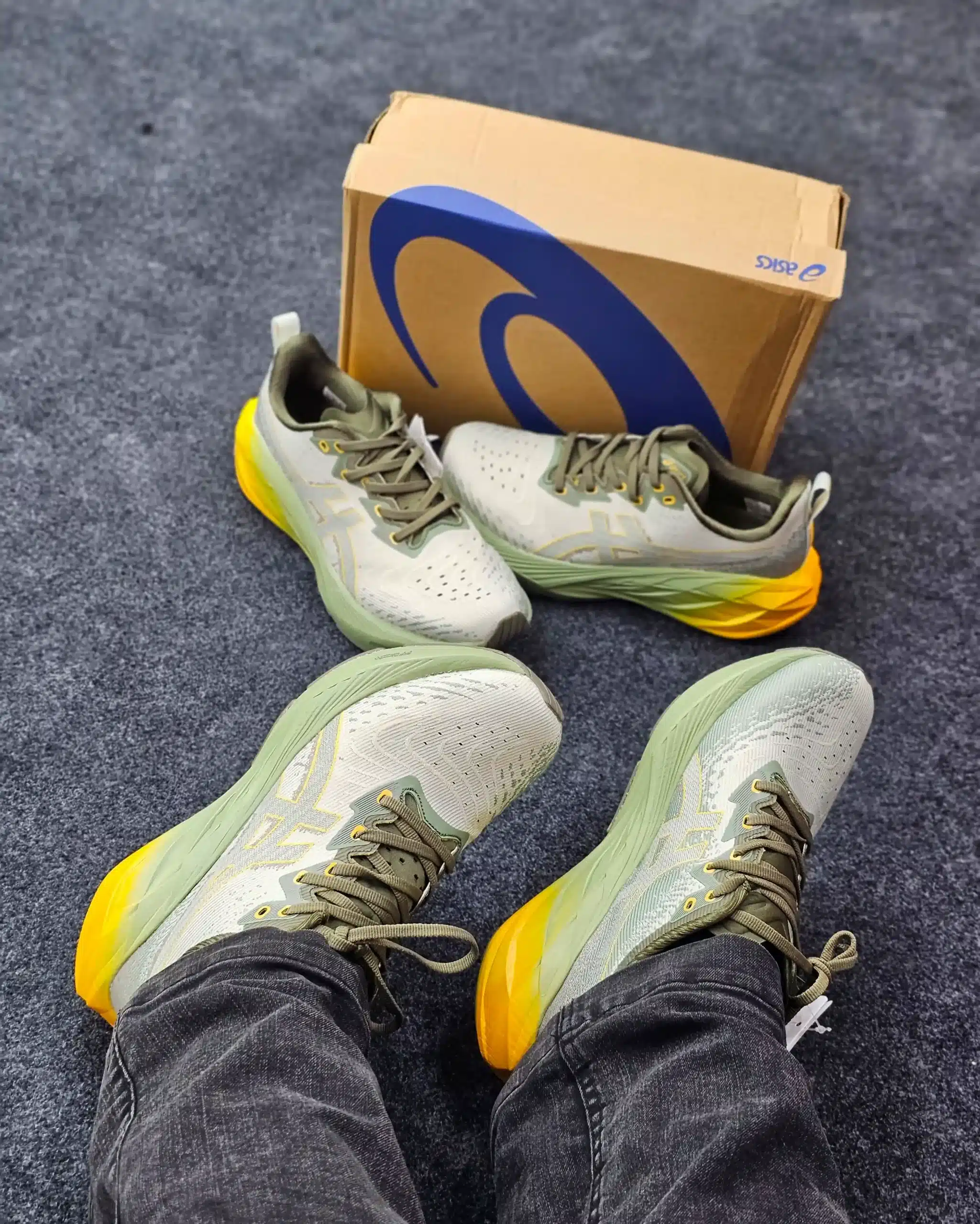 Novablast 4 Sneakers 'White Green Yellow' : TOP - Image 4