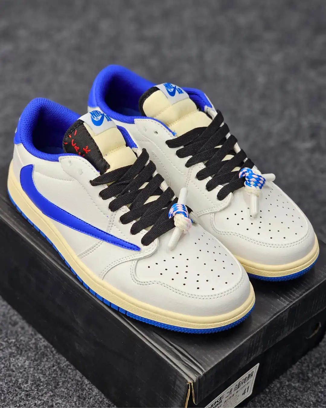 Jordan 1 Low Travis Scott x Fragment Design - Image 7