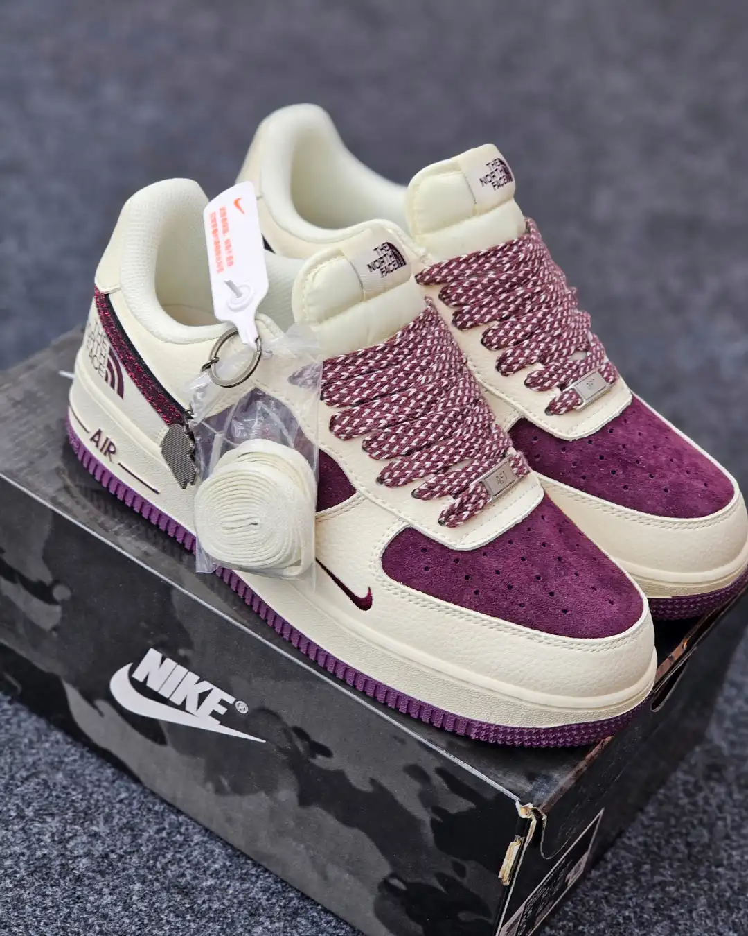 AF1 X NORTH FACE : TOP - Image 6