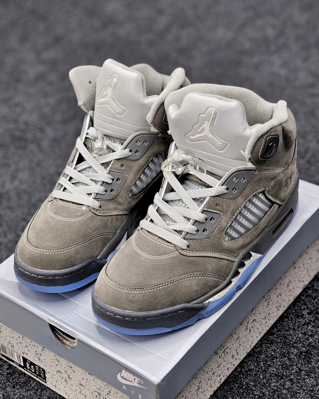 Jordan 5 Retro "Wolf Grey" V2 - Image 2