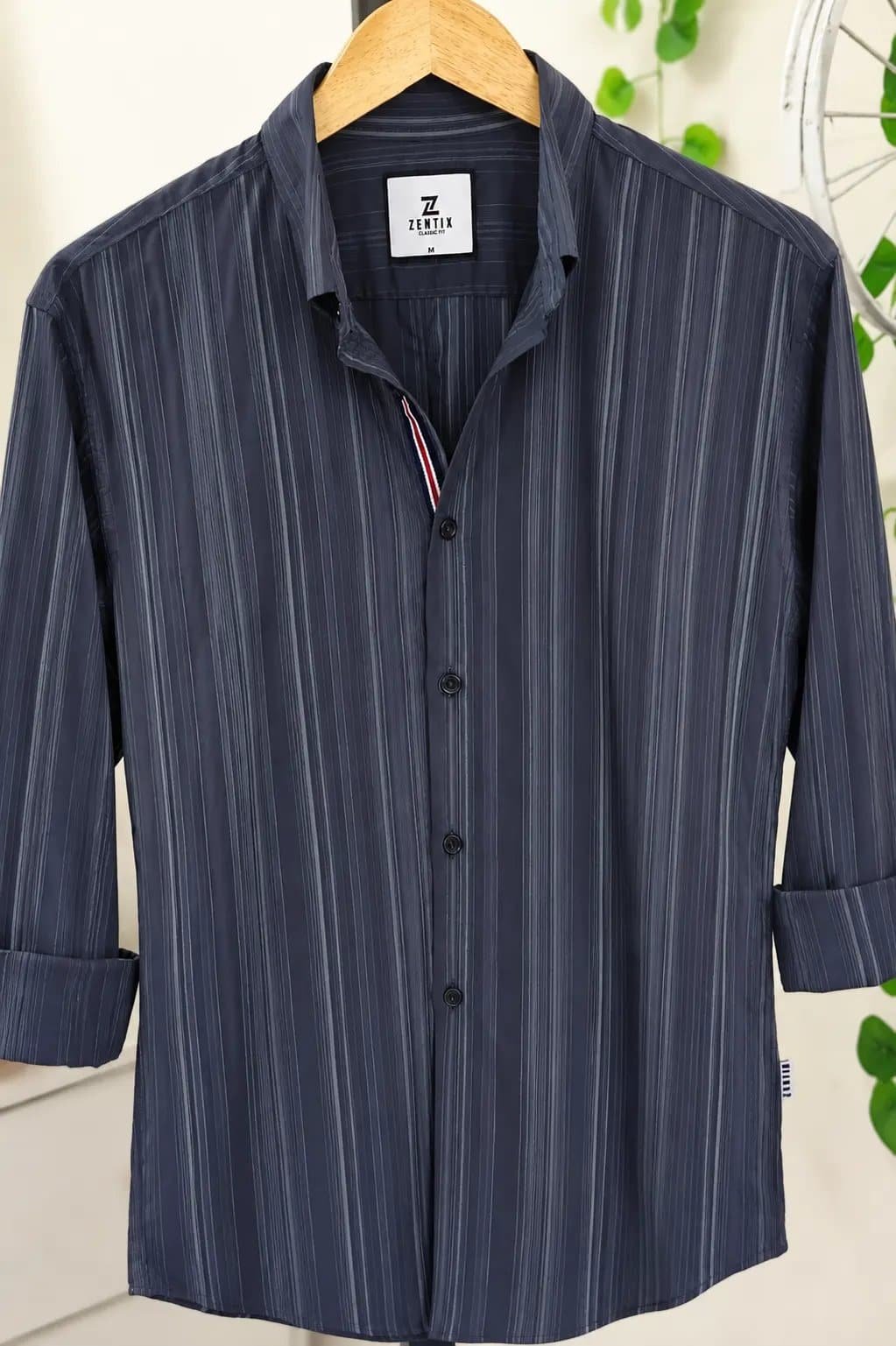 Shadow Fit Dark Stripe - Image 4